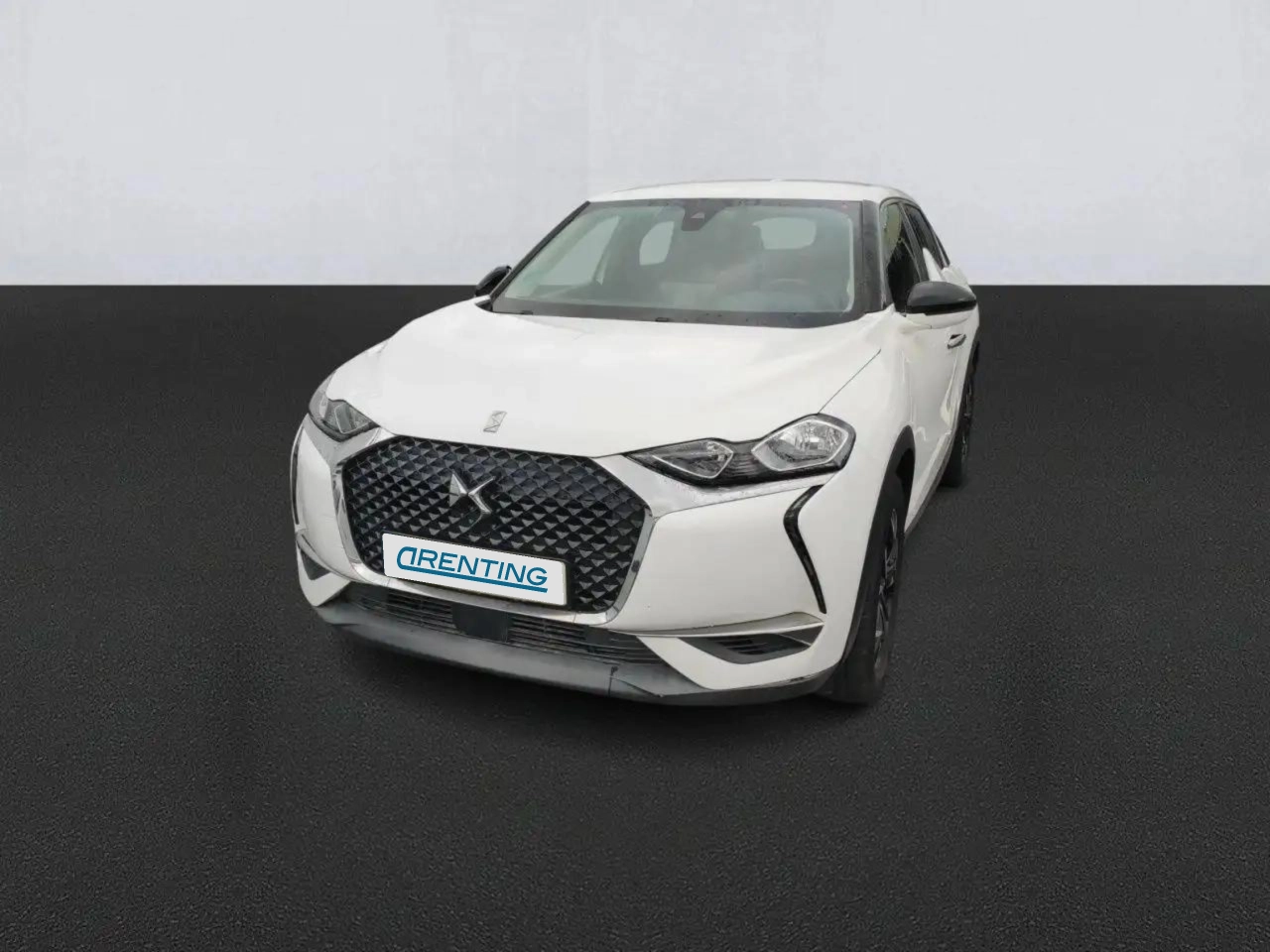 Renting DS Automobiles DS 3 Crossback BlueHDi 73 kW Manual SO CHIC Blanco 4