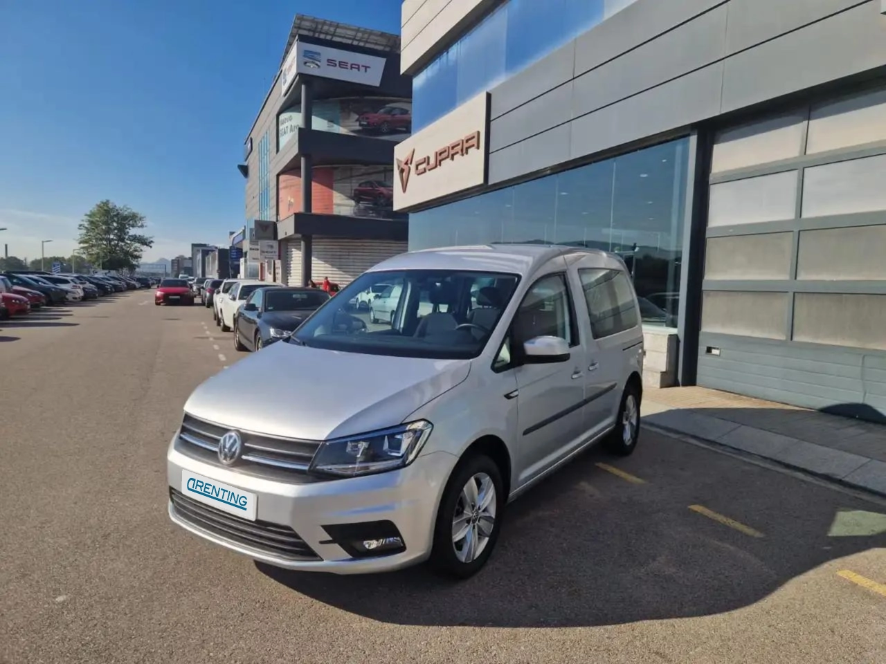 Renting Volkswagen Caddy Trendline 2.0 TDI 110kW BMT DSG Plateado