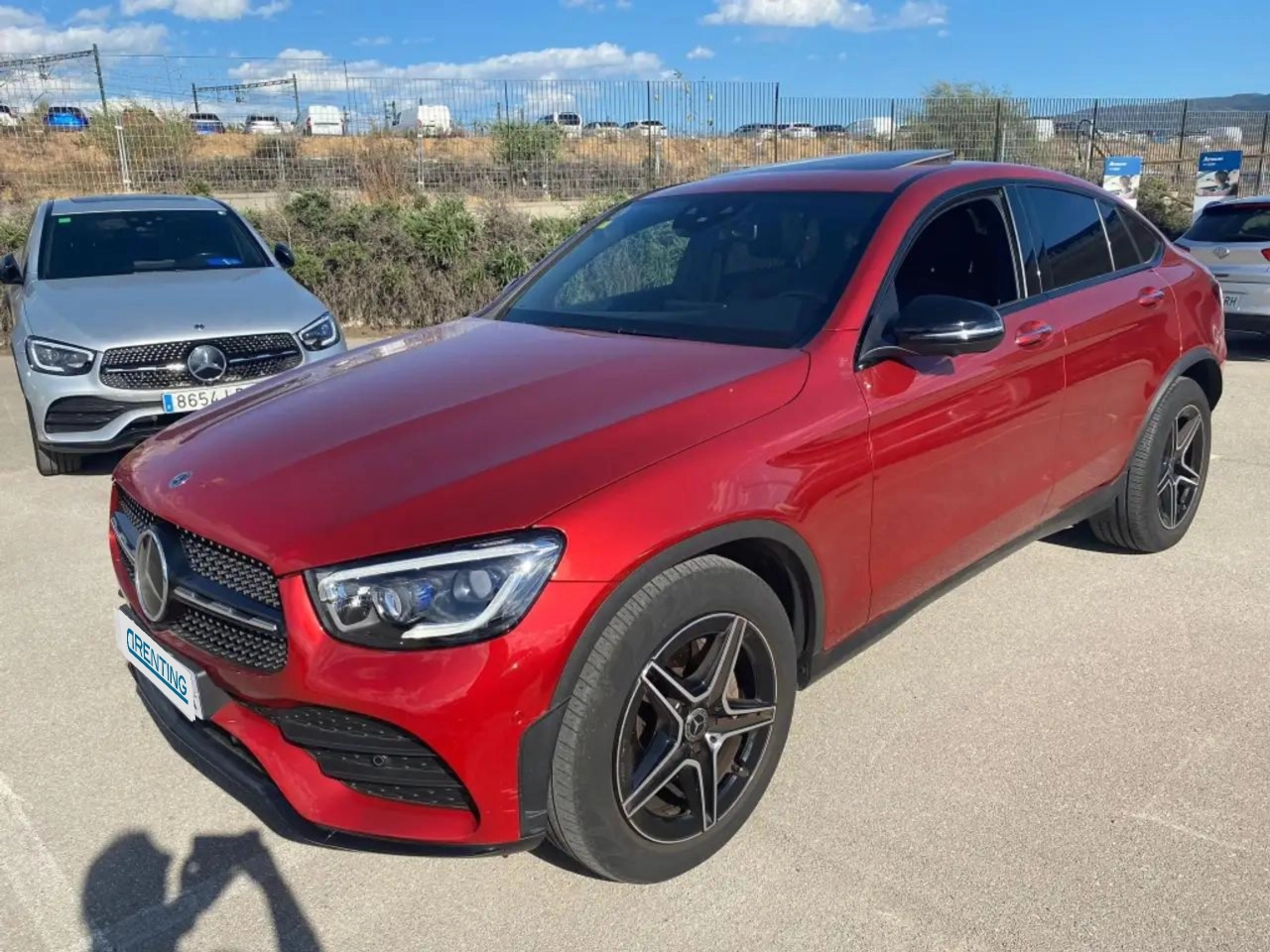 Renting Mercedes-Benz GLC 220 Coupé 220d 4Matic 9G-Tronic Rojo