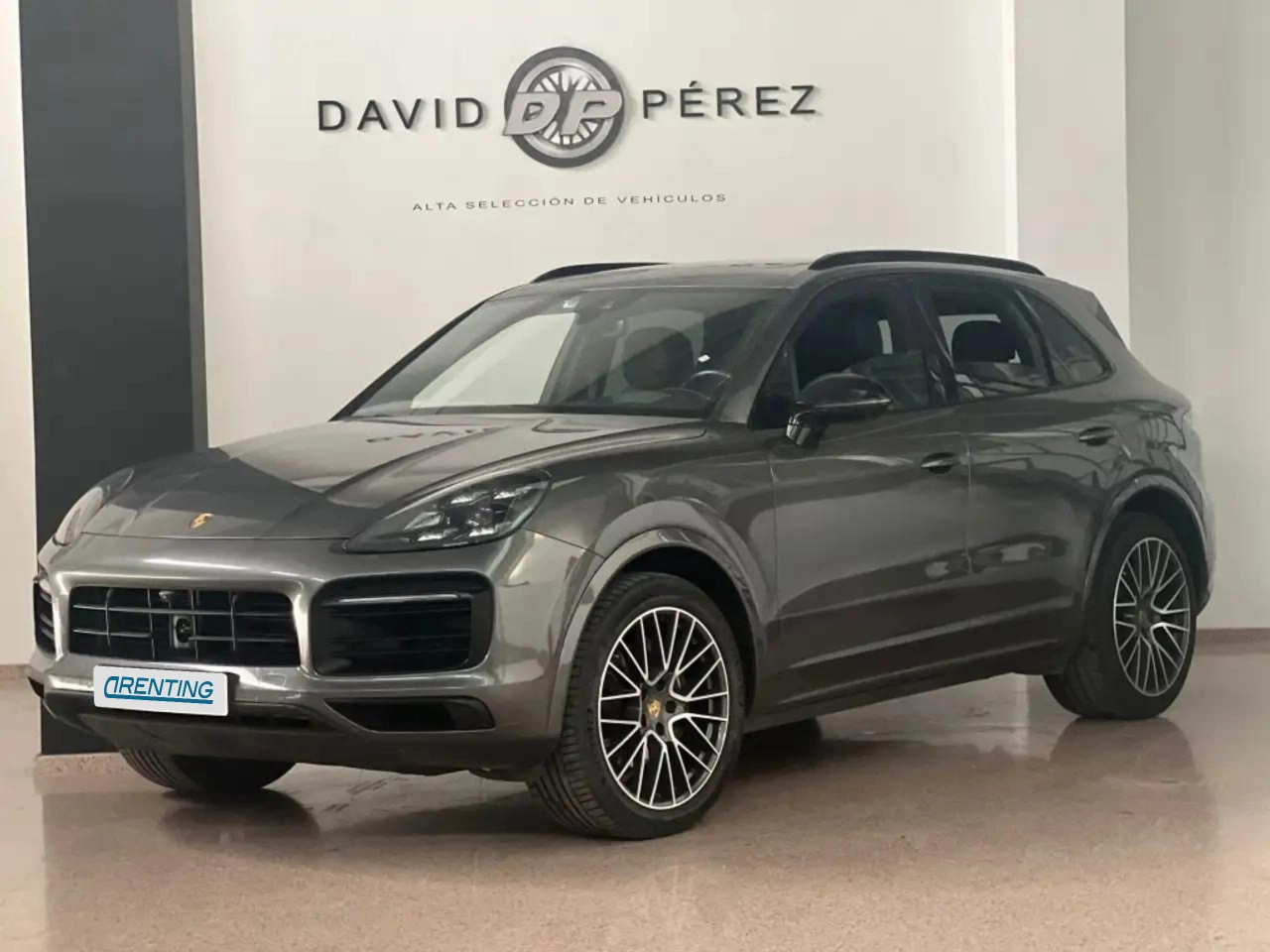 Renting Porsche Cayenne Coupé Aut. Gris