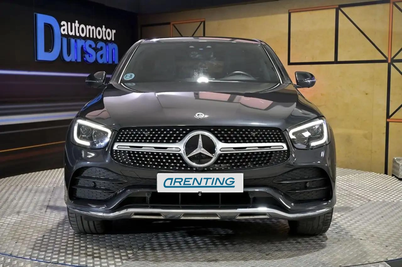 Renting Mercedes-Benz GLC 300 Coupé d 4MATIC Negro 1