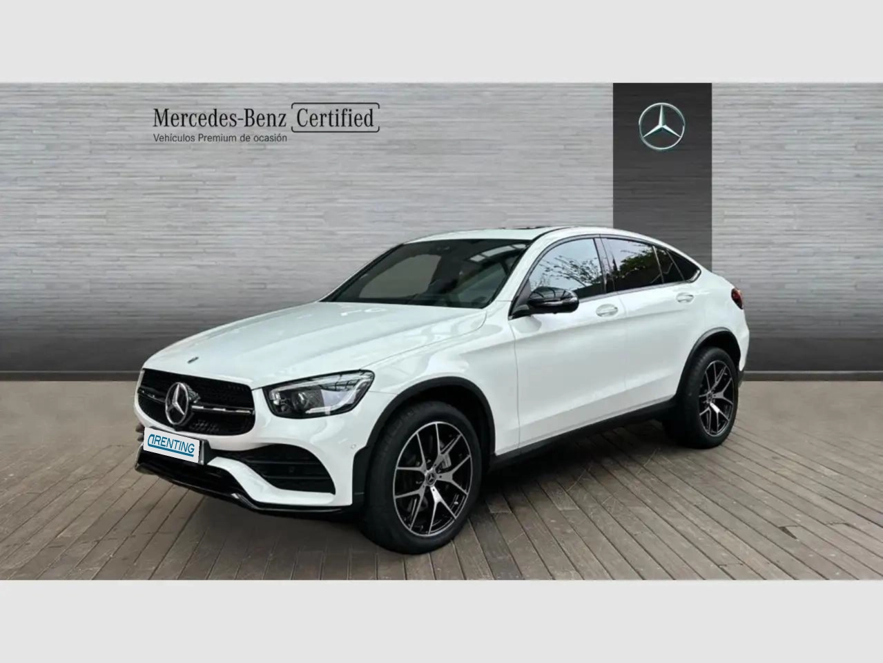 Renting Mercedes-Benz GLC 300 Coupé de 4MATIC Blanco