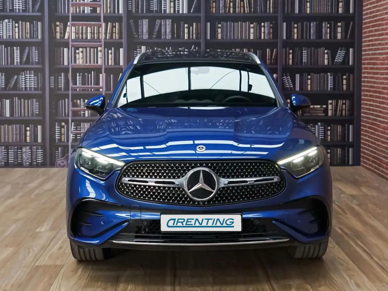 Renting Mercedes-Benz GLC 220 d 4MATIC Azul 1