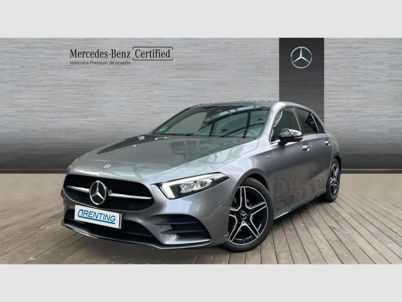 Renting Mercedes-Benz A 180 d AMG Line (EURO 6d) Gris