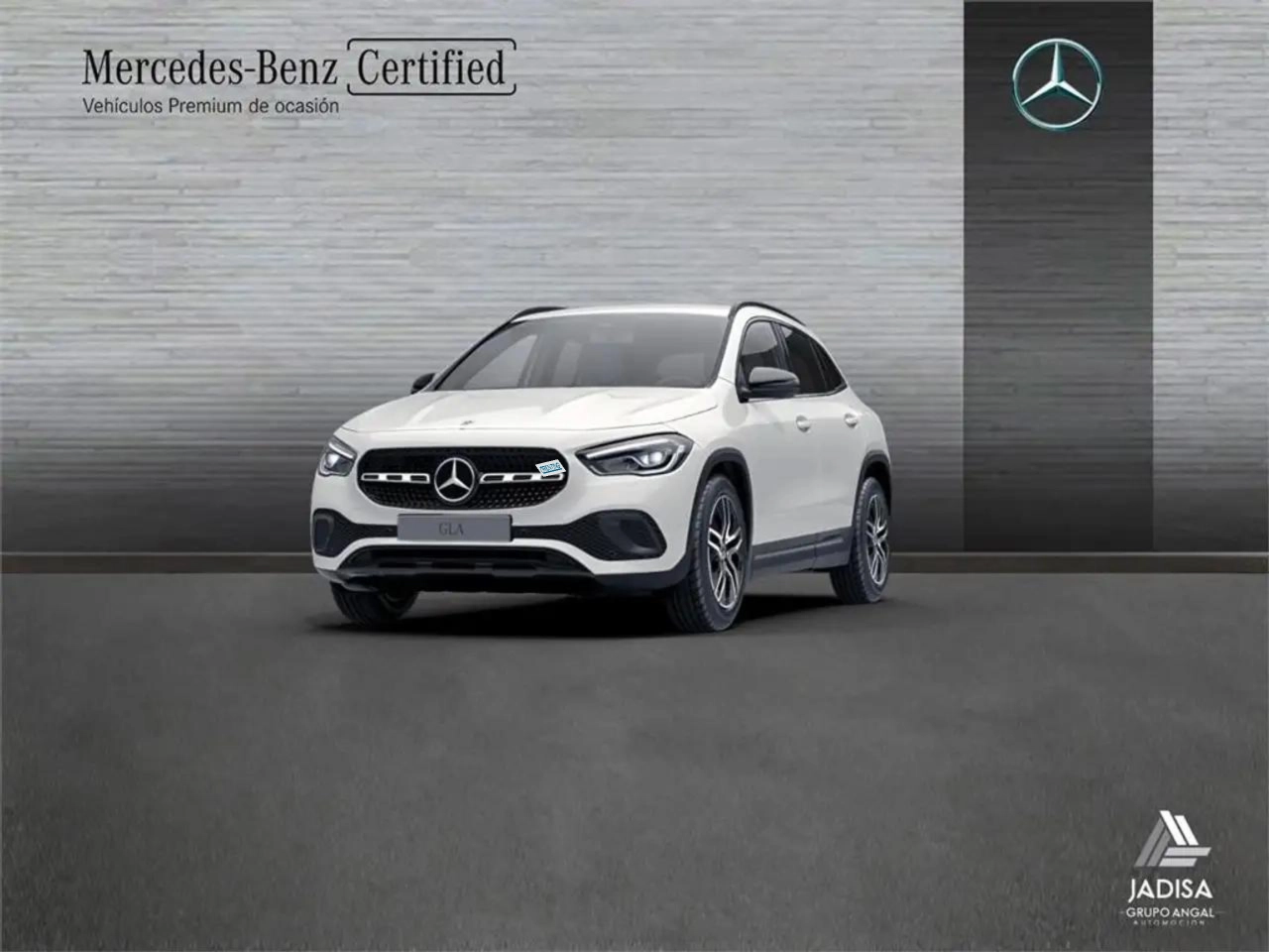 Renting Mercedes-Benz GLA 250 e 1