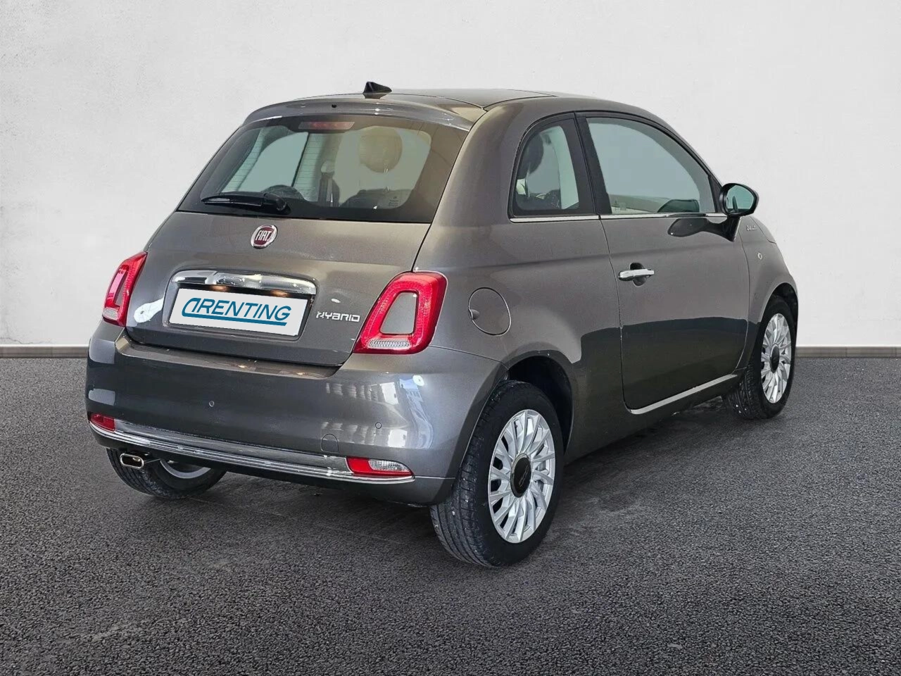 Renting FIAT 500 1.0 Hybrid Dolcevita 52kW 1 3