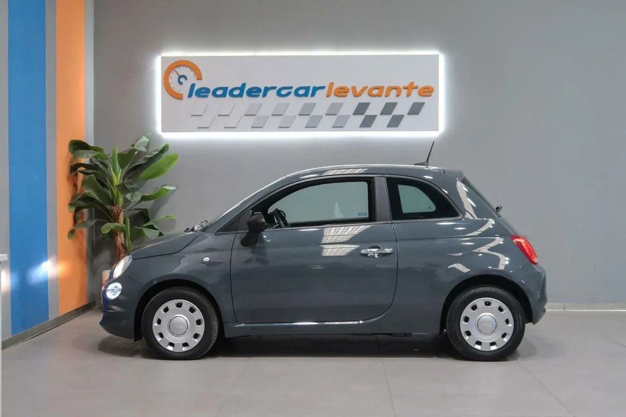 Renting FIAT 500 C 1.0 Hybrid Cult 52kW