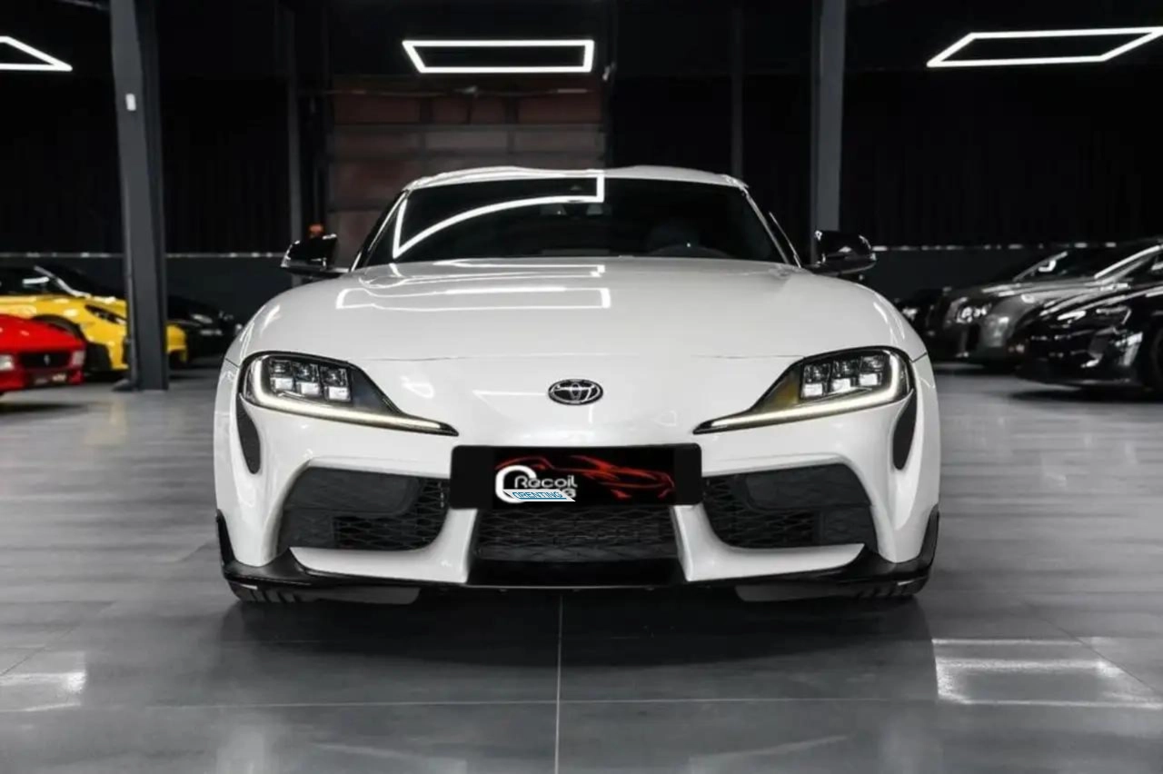 Renting Toyota Supra GR Premium Blanco