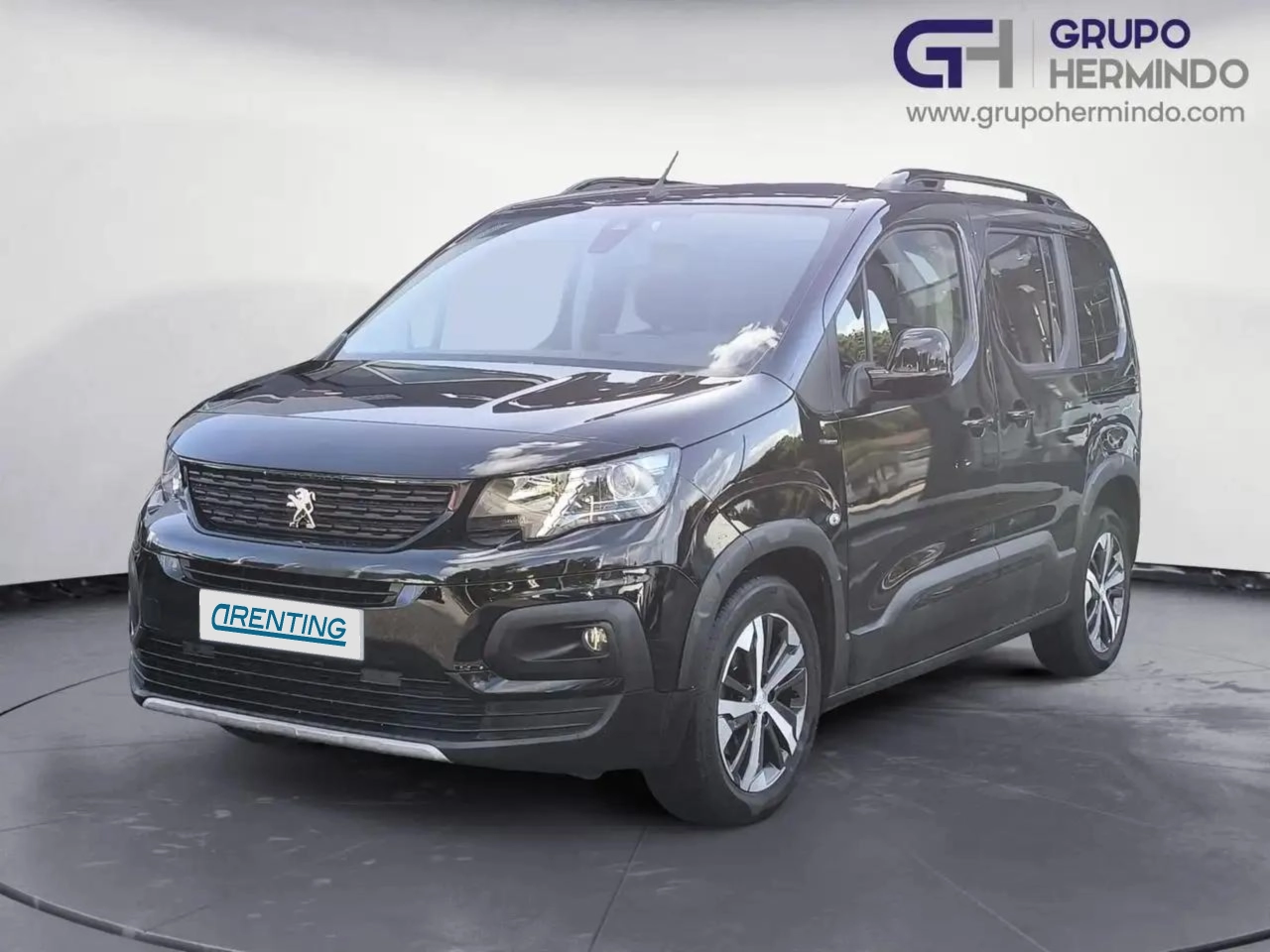 Renting Peugeot Rifter GT LINE BLUE HDI 130 CV Gris