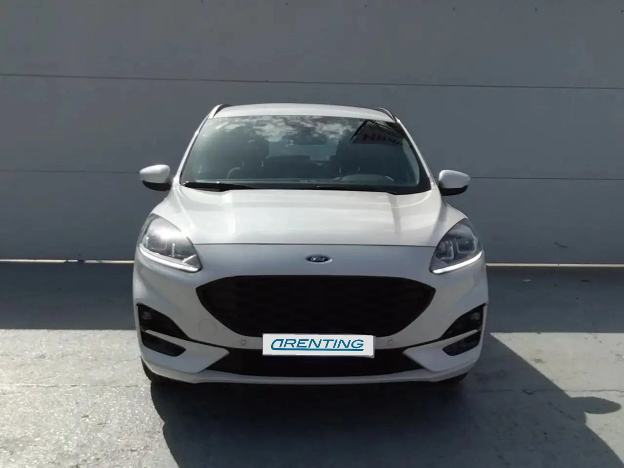 Renting Ford Kuga Hybrid ST-Line Blanco