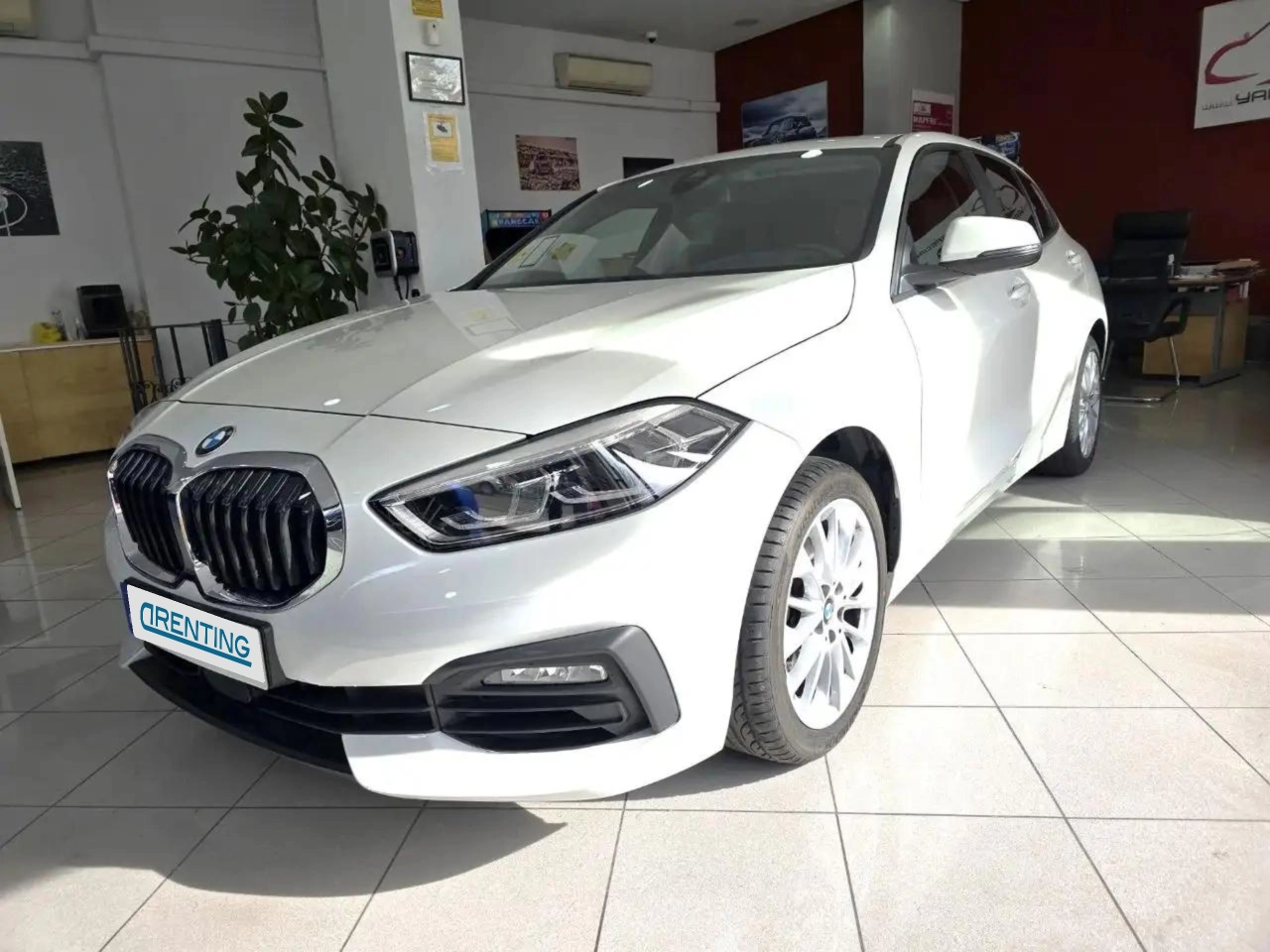 Renting BMW 118 i 5p. Automático Blanco