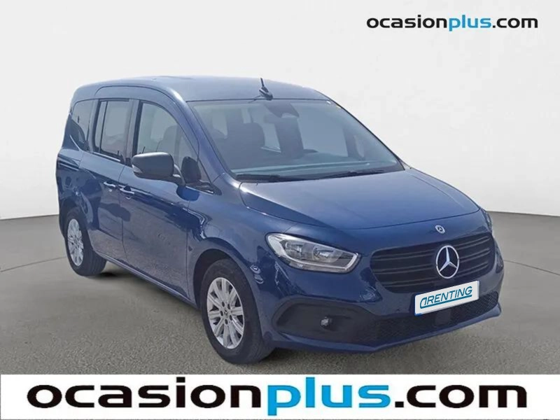 Renting MERCEDES Citan Tourer 113 Largo Base