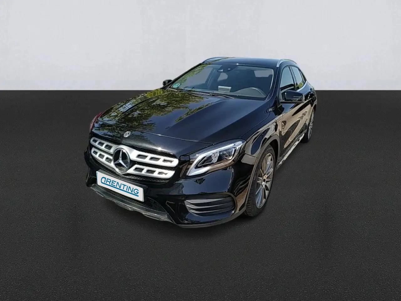 Renting Mercedes-Benz GLA 180 MERCEDES -CLASS Negro