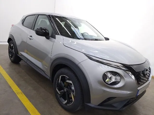 Renting NISSAN Juke 1.6 Hybrid N-N-Design Black Auto