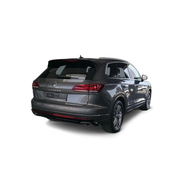 Renting Volkswagen Touareg r-line 2