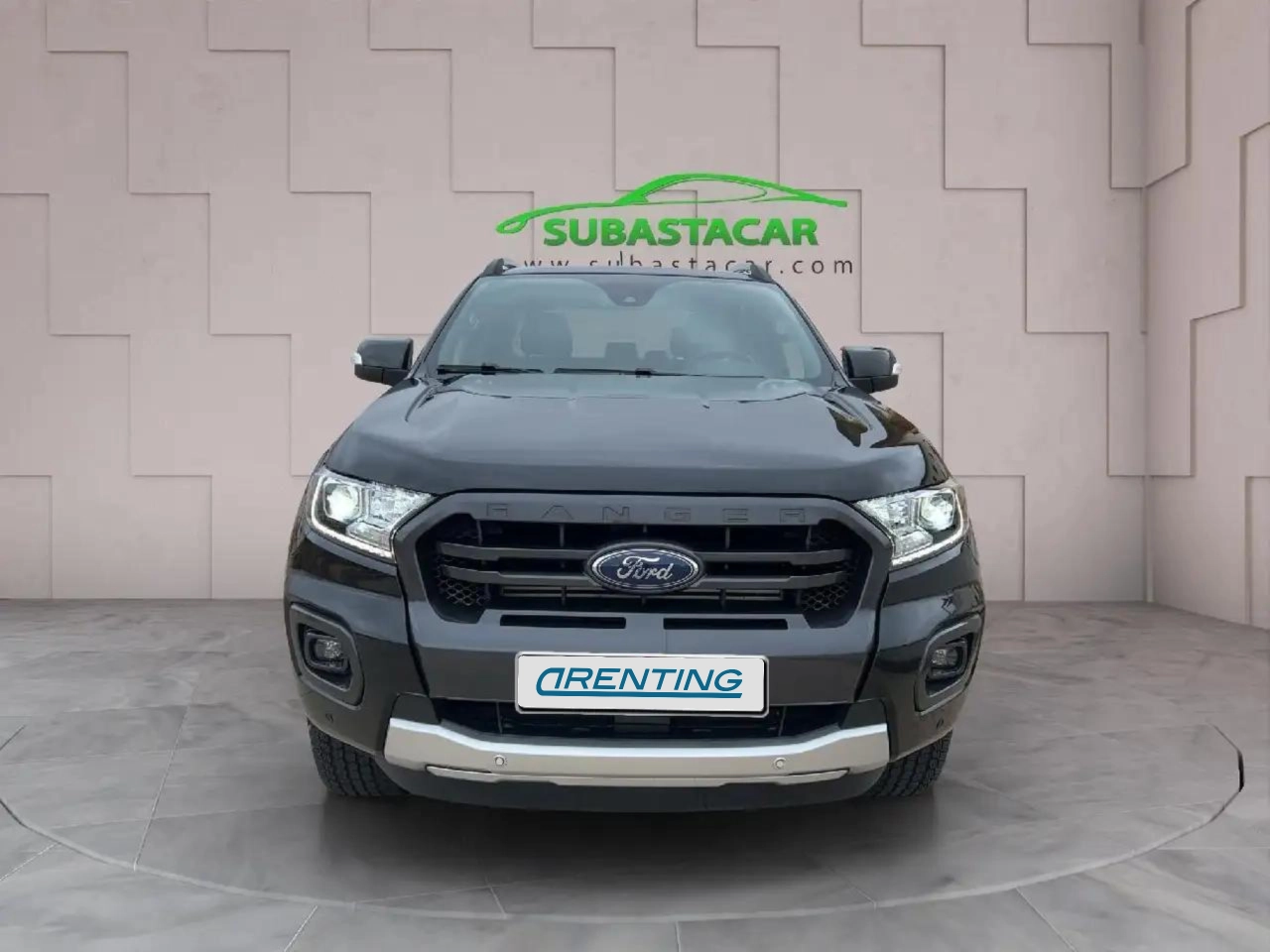 Renting Ford Ranger 3.2 TDCi 147kW 4×4 Dob Cab Wildtrack AT 4p. Negro