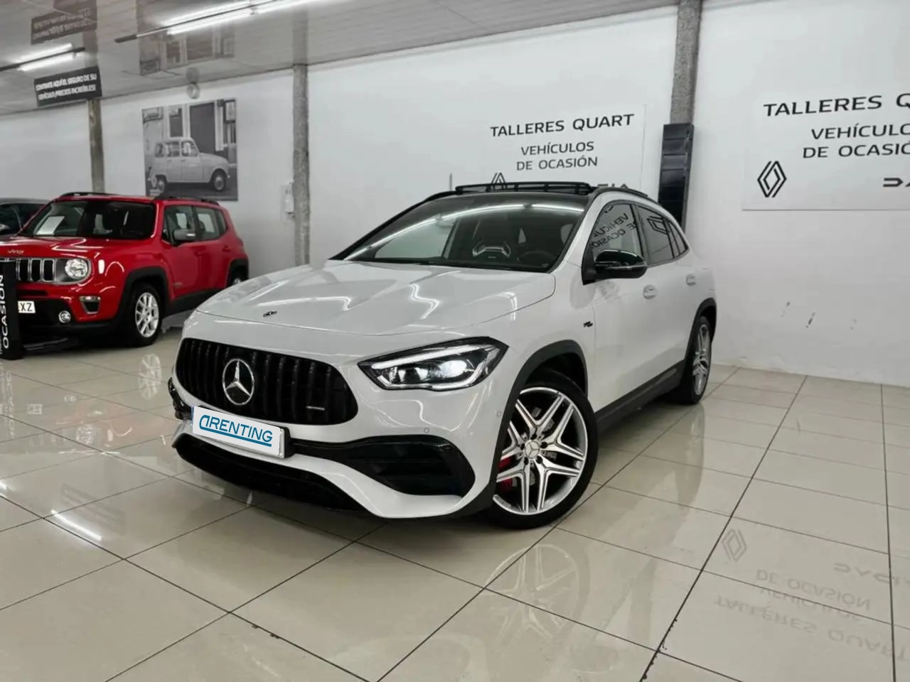 Renting Mercedes-Benz GLA 45 AMG S 4Matic+ 8G-DCT Blanco