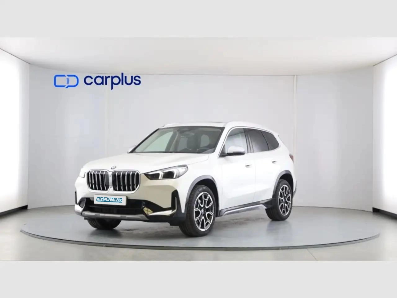 Renting BMW X1 sDrive 20dA Blanco