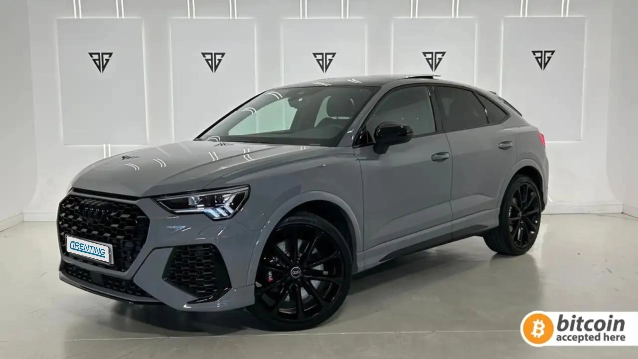 Renting Audi RS Q3 Sportback 2.5 TFSI quattro S tronic Gris