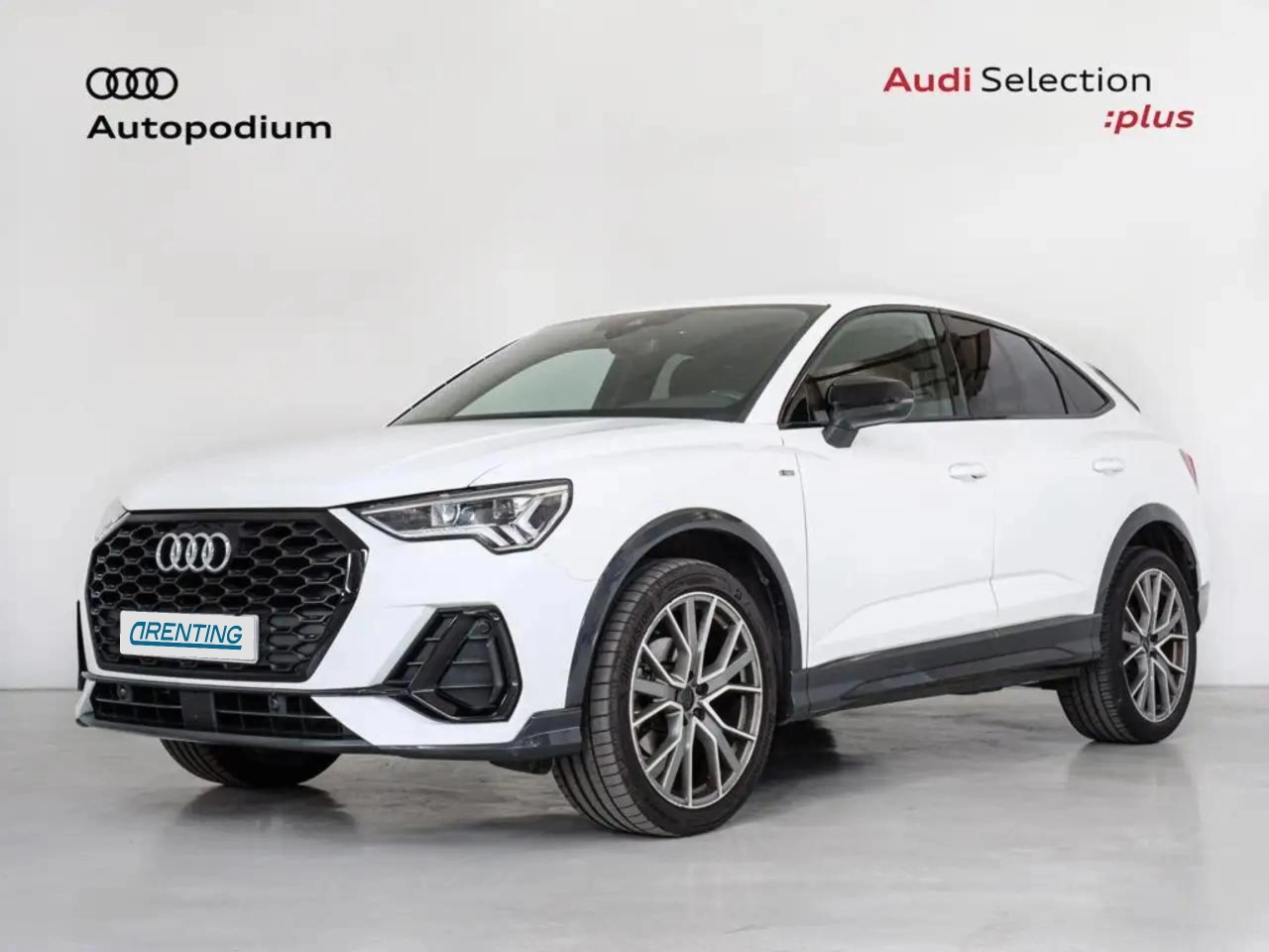 Renting Audi Q3 Sportback 35 TDI Black line S tronic Blanco 2