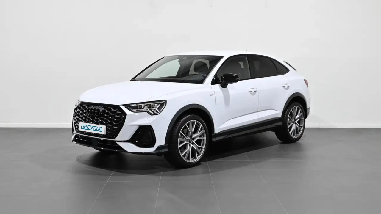 Renting Audi Q3 Sportback 35 TFSI Black line S tronic Blanco