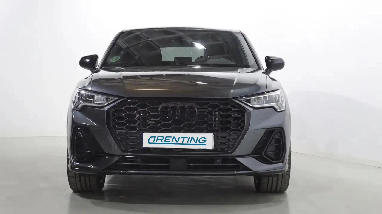 Renting Audi Q3 Sportback 35 TFSI Black line S tronic Gris