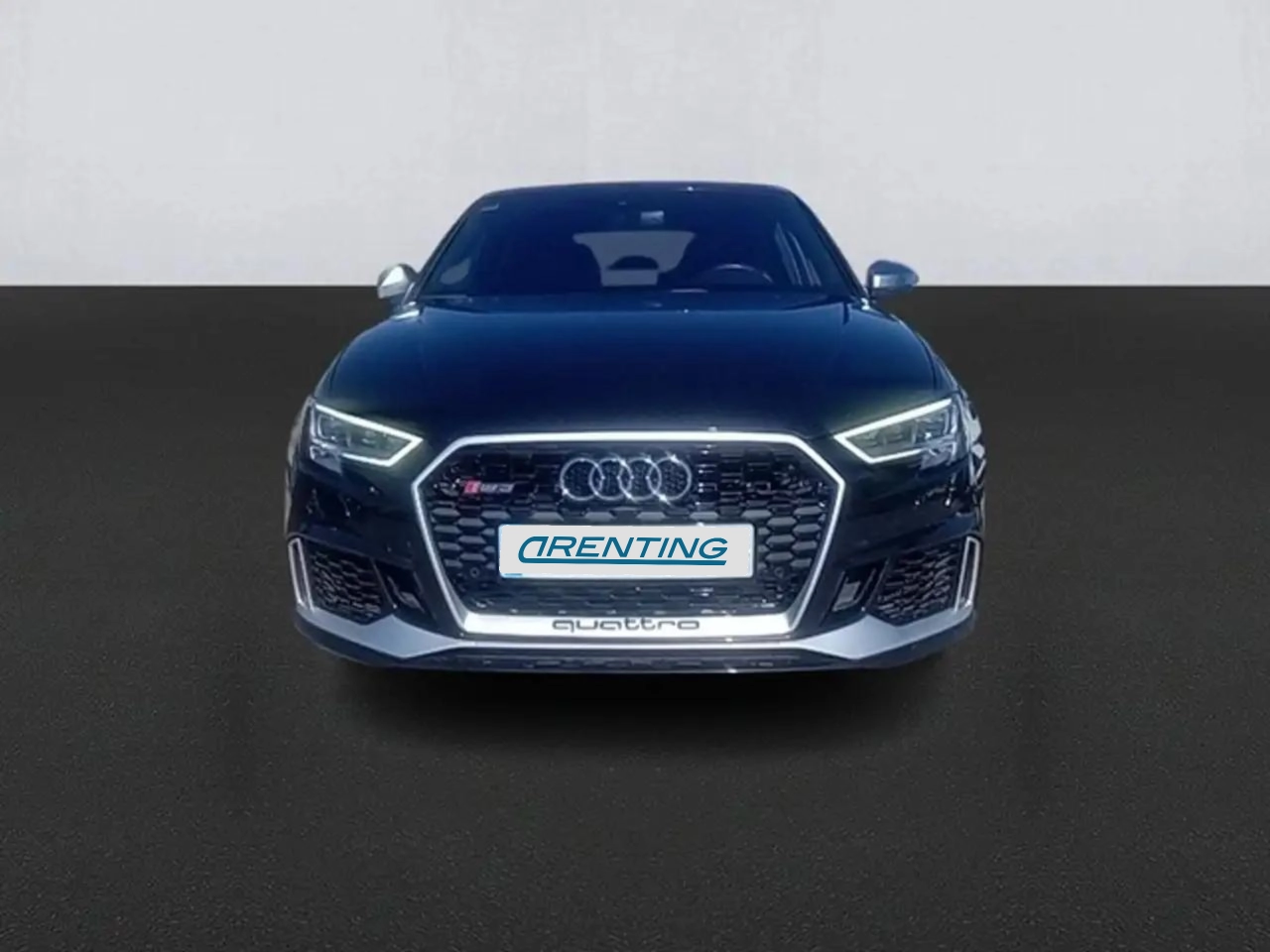 Renting Audi RS3 Sportback quattro S tronic 294kW Azul