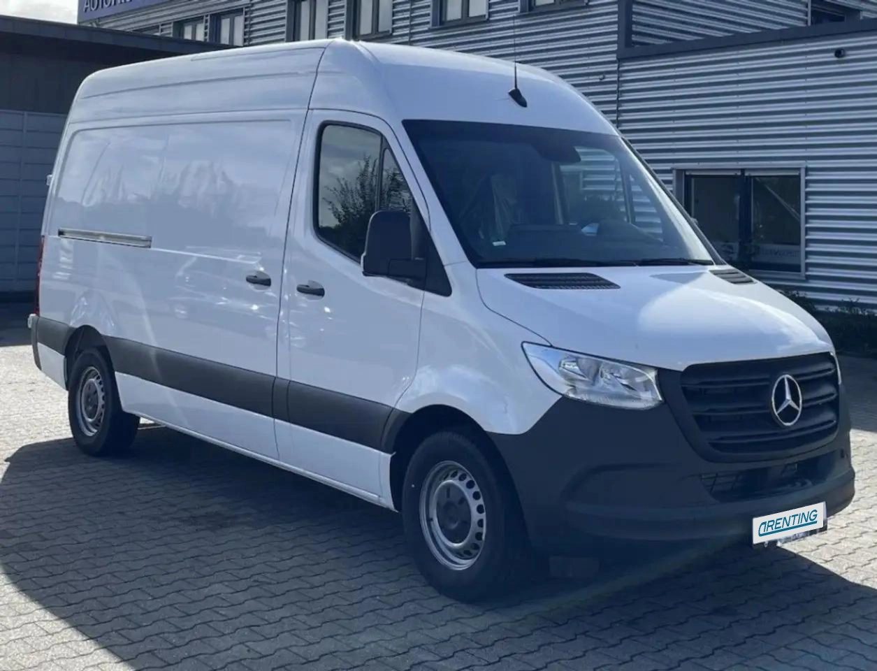 Renting Mercedes-Benz Sprinter Chasis Cabina 317CDI Largo tT Blanco