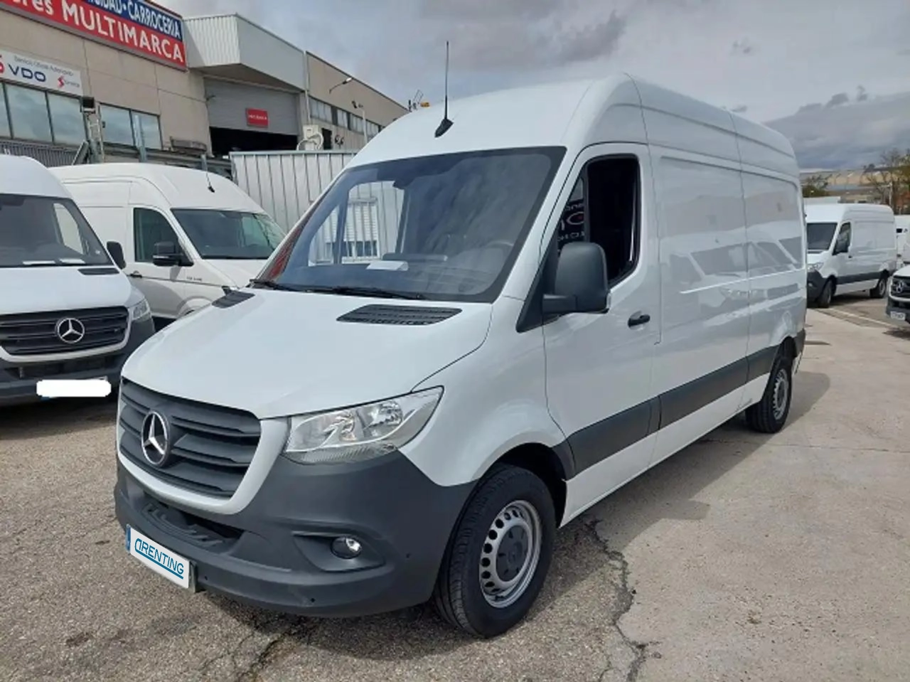 Renting Mercedes-Benz Sprinter Furgón 315CDI Medio T.E. tD Blanco 1