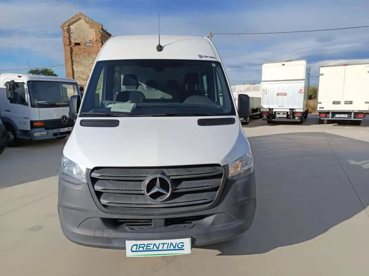 Renting Mercedes-Benz Sprinter Mixto 314CDI Medio T.E