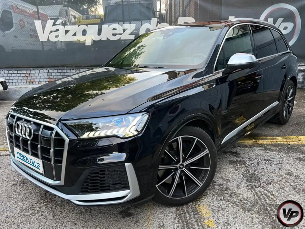 Renting Audi SQ7 TFSI quattro tiptronic Negro