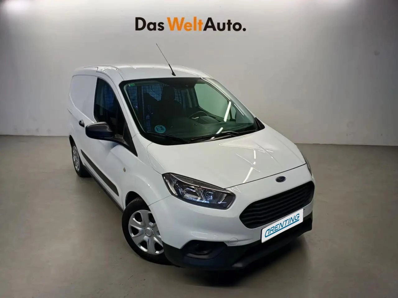 Renting Ford Transit Courier Van 1.5TDCi Trend 75 Blanco 4