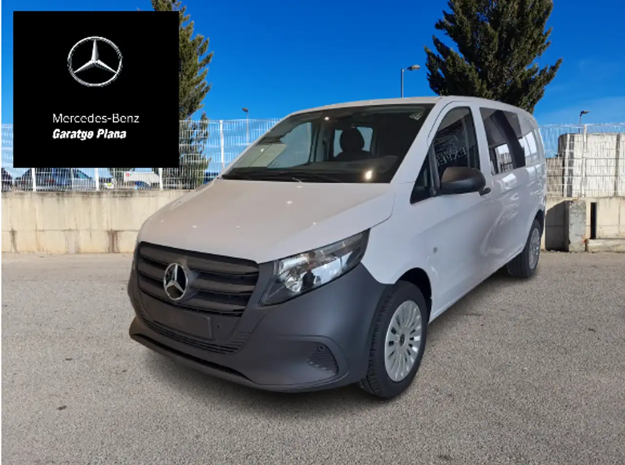 Renting Mercedes-Benz Vito Mixto 110CDI Pro Compacta Blanco