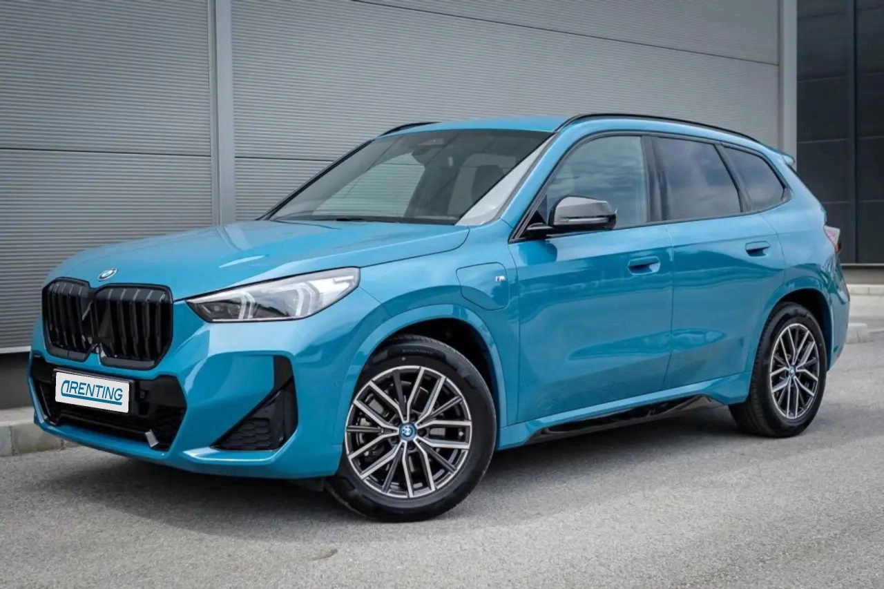 Renting BMW X1 xDrive30eA M Sport Pro Azul