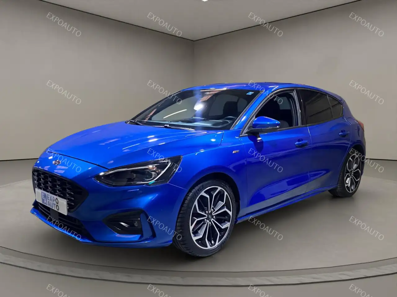 Renting Ford Focus 1.0 Ecoboost ST Line 125 Azul