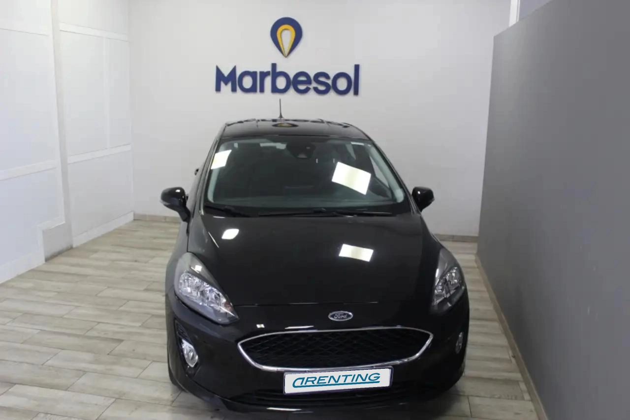 Renting Ford Fiesta 1.1 Ti-VCT Limited Edition Negro