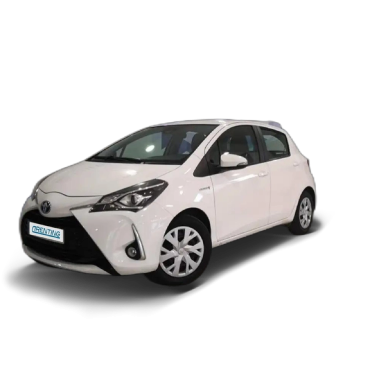 Renting Toyota Yaris 100H 1.5 Active Tech Blanco 1