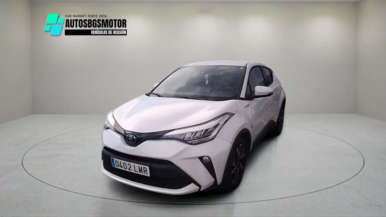 Renting Toyota C-HR 125H Advance Blanco 3 1