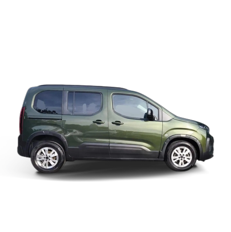 Renting Peugeot Rifter ALLURE BLUE HDI 100 CV Verde