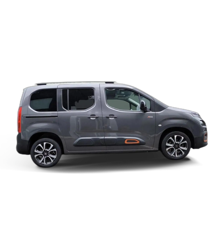 Renting Citroen Berlingo TALLA M SHINE BLUE HDI 130 CV Gris 1