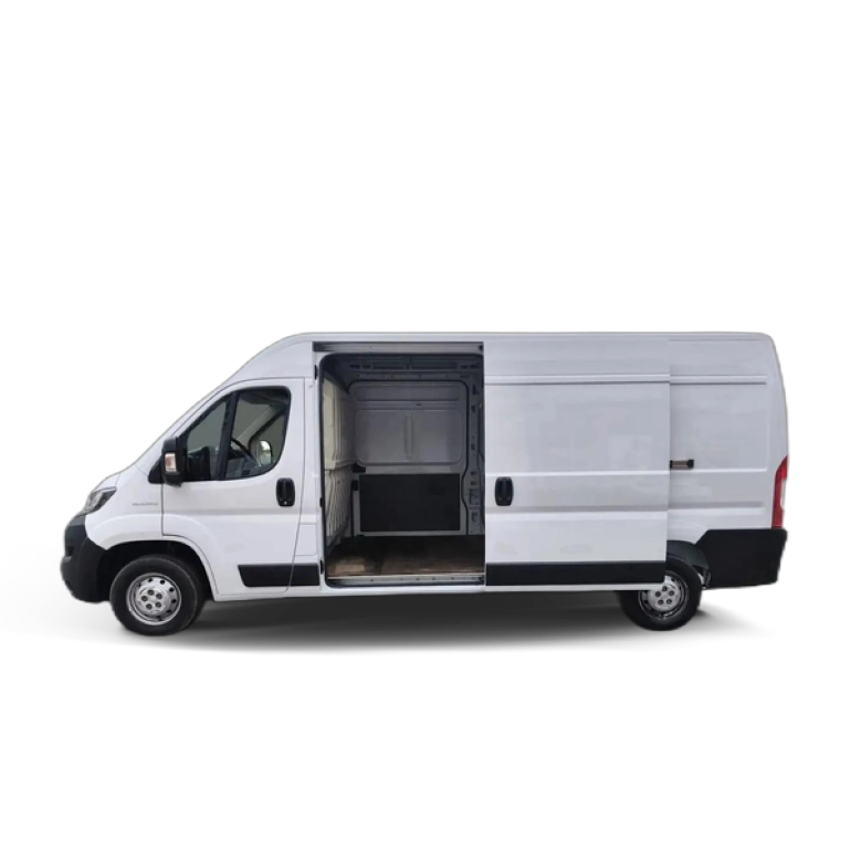 Renting Fiat Ducato Fg. 35 2.2BlueHDi L3 H2 140CV Blanco