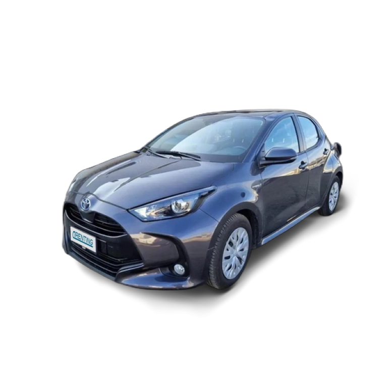 Renting Toyota Yaris 1.5 120H Business Plus Gris