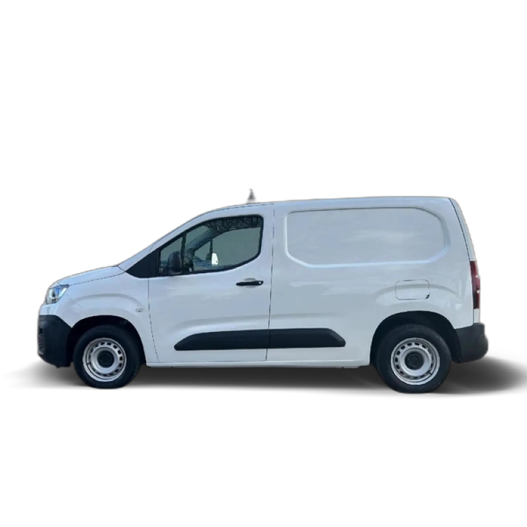 Renting Citroen Berlingo Talla M BlueHDi Control 100CV Blanco